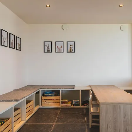 De Balloo, Met Sauna En Jacuzzi Holiday home Zuienkerke